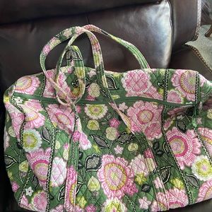 Beautiful pattern Vera Bradley weekend bag.
